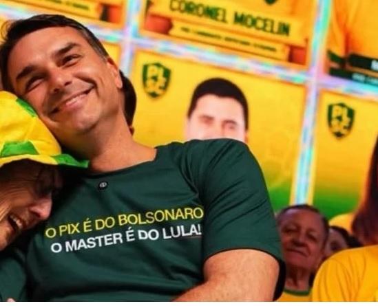  Flávio Bolsonaro para dono do Master: 'ESTOU E ESTAREI CONTIGO SEMPRE'